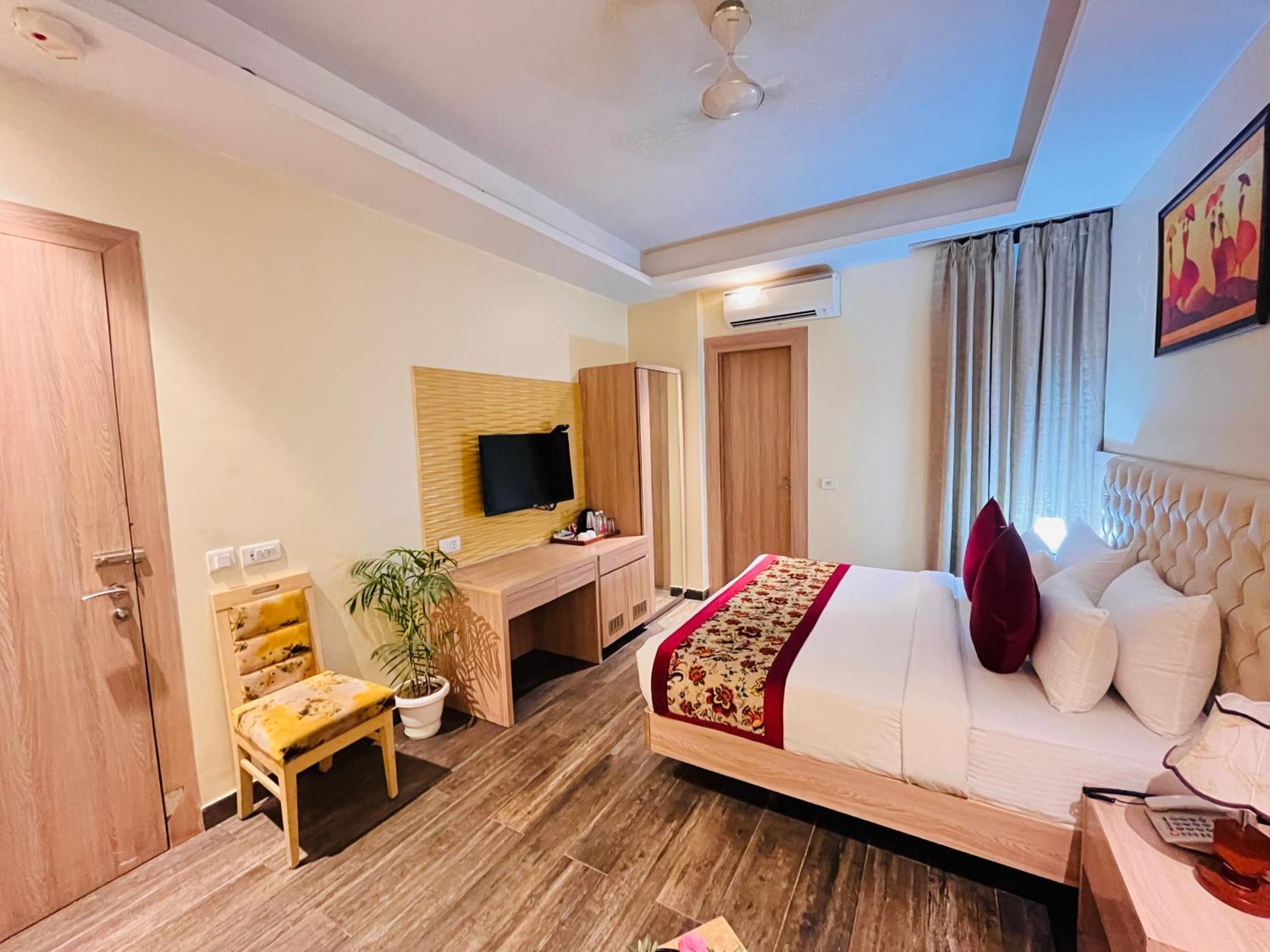 Hotel Banz Near Indira Gandhi Airport Delhi New Delhi Exterior photo