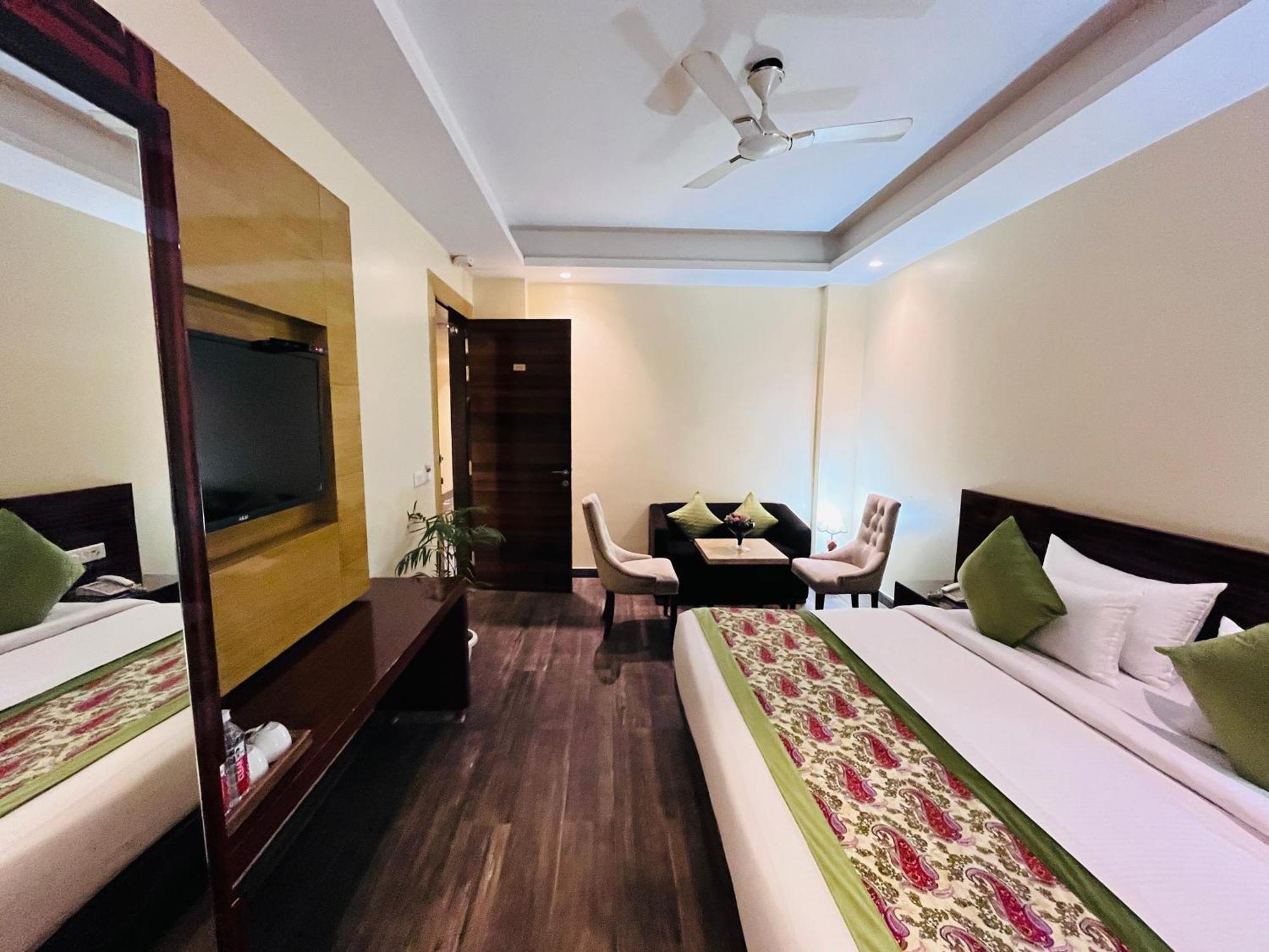 Hotel Banz Near Indira Gandhi Airport Delhi New Delhi Exterior photo