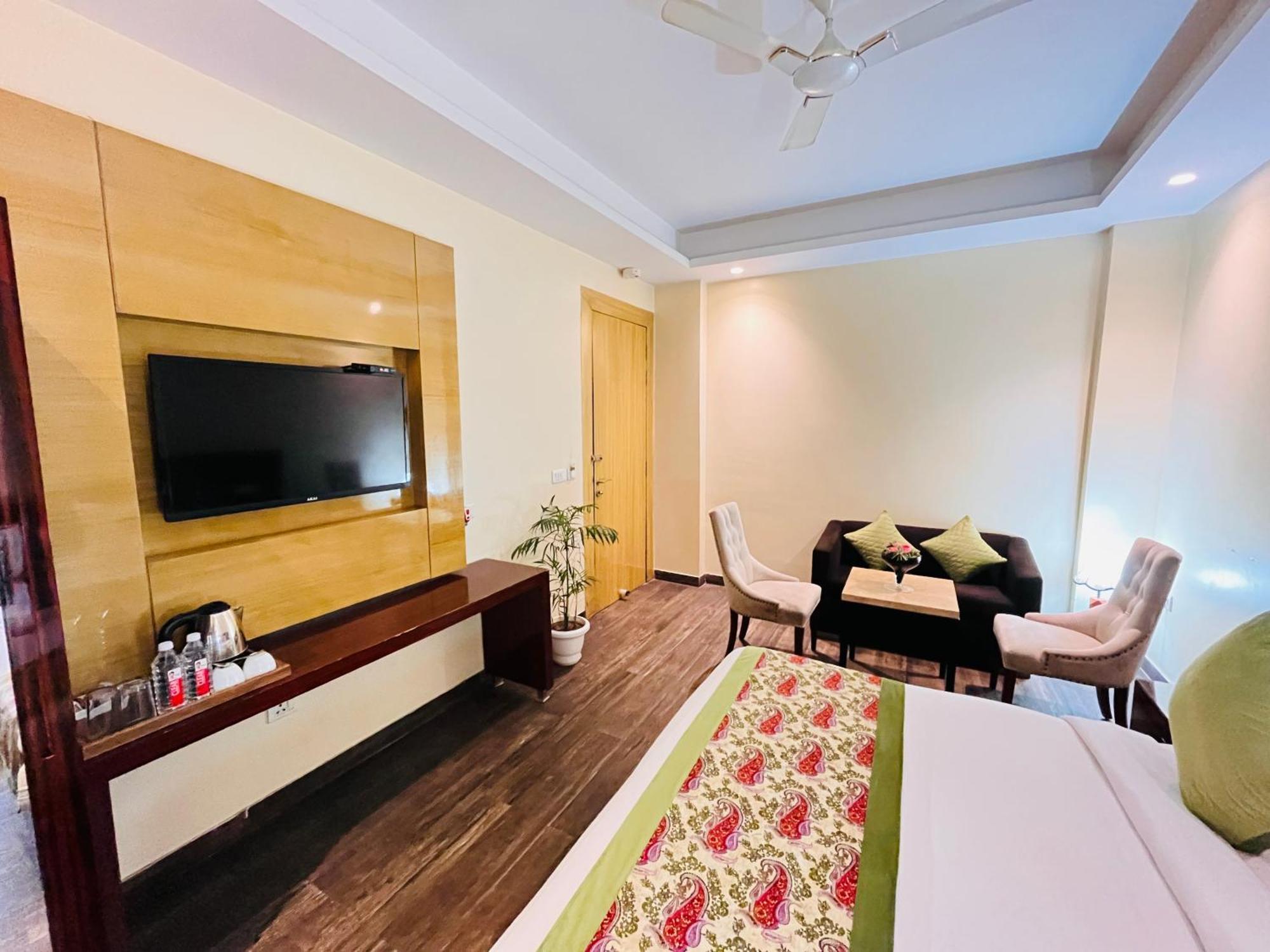 Hotel Banz Near Indira Gandhi Airport Delhi New Delhi Exterior photo