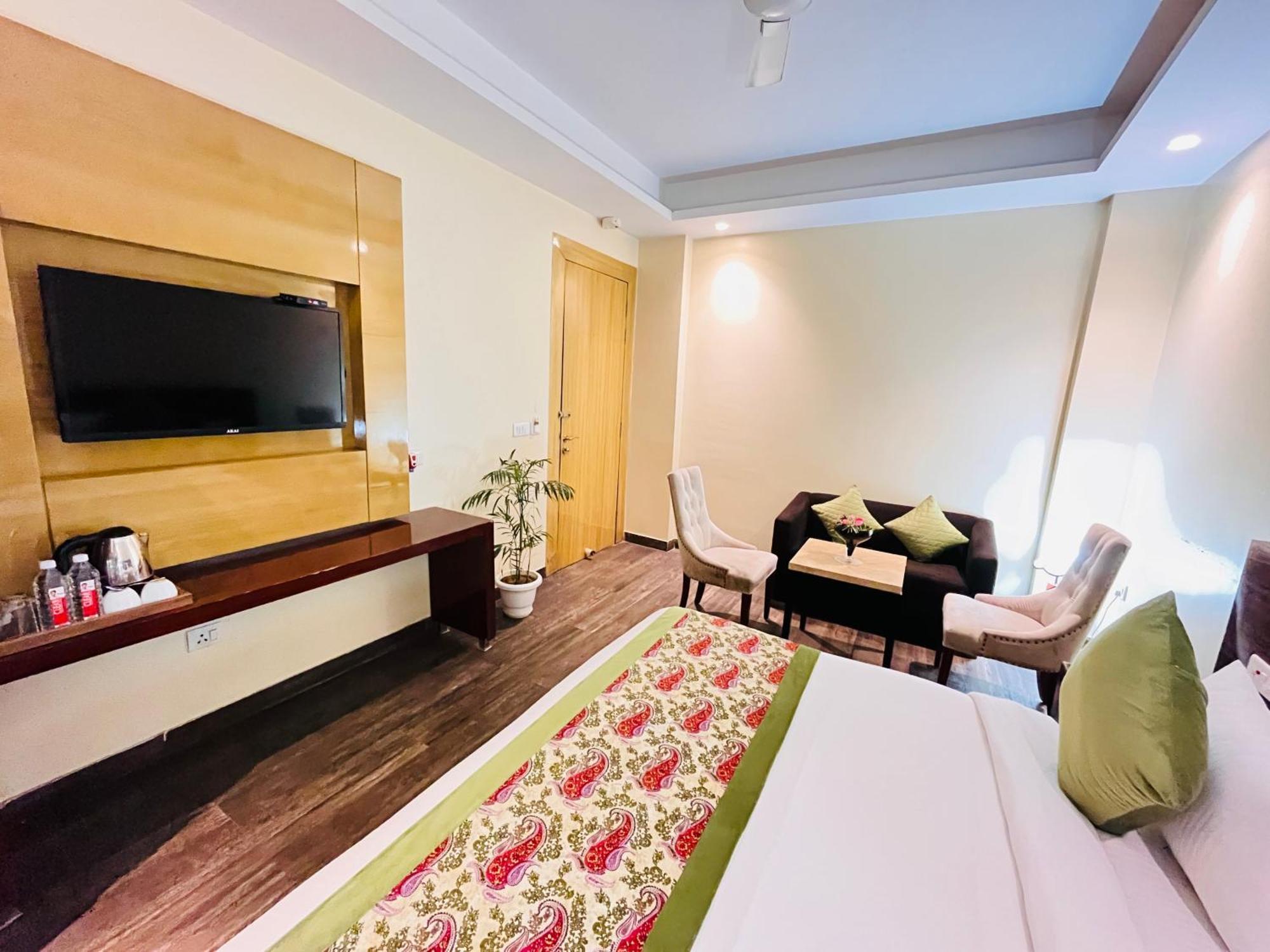 Hotel Banz Near Indira Gandhi Airport Delhi New Delhi Exterior photo