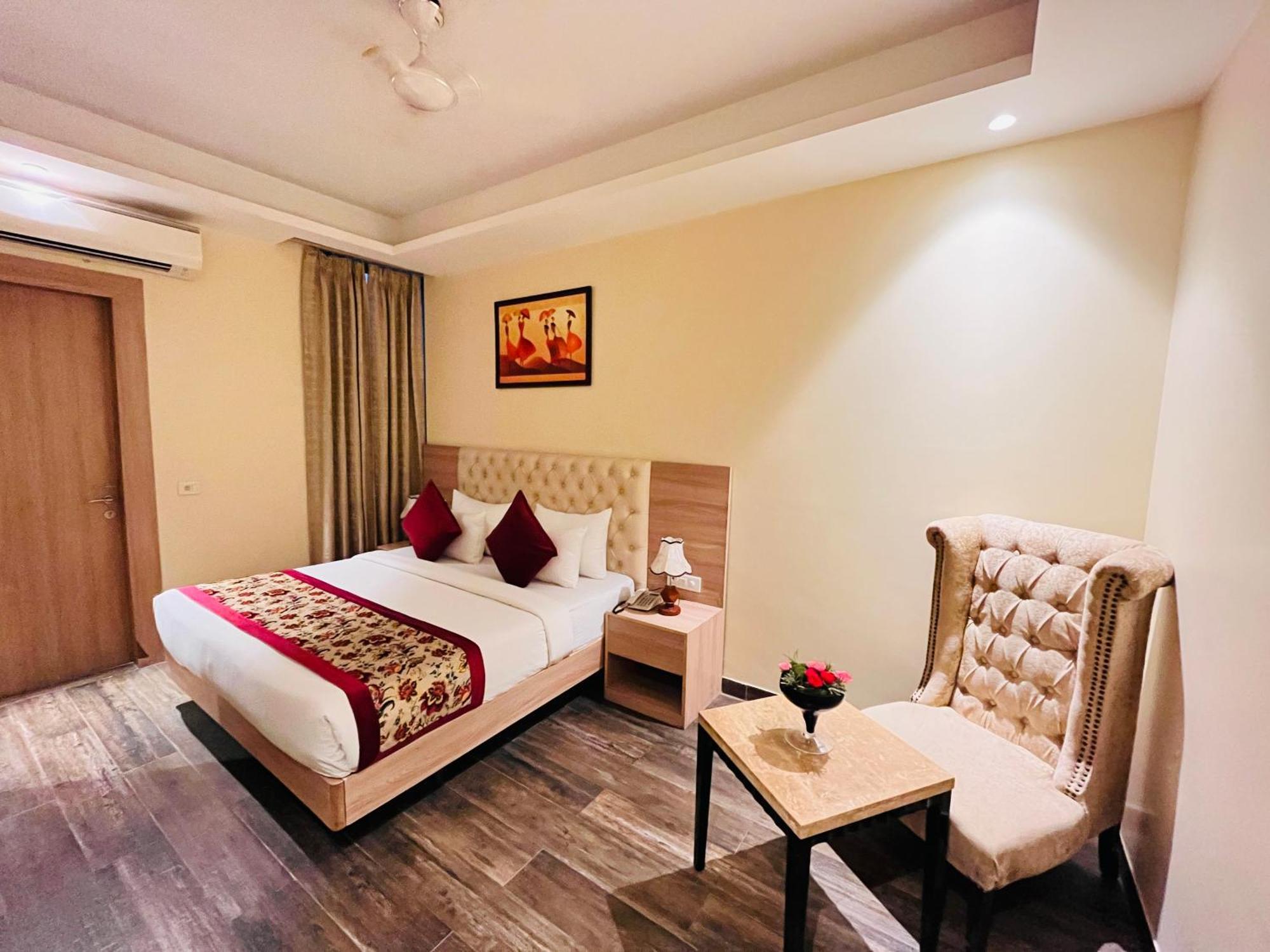 Hotel Banz Near Indira Gandhi Airport Delhi New Delhi Exterior photo