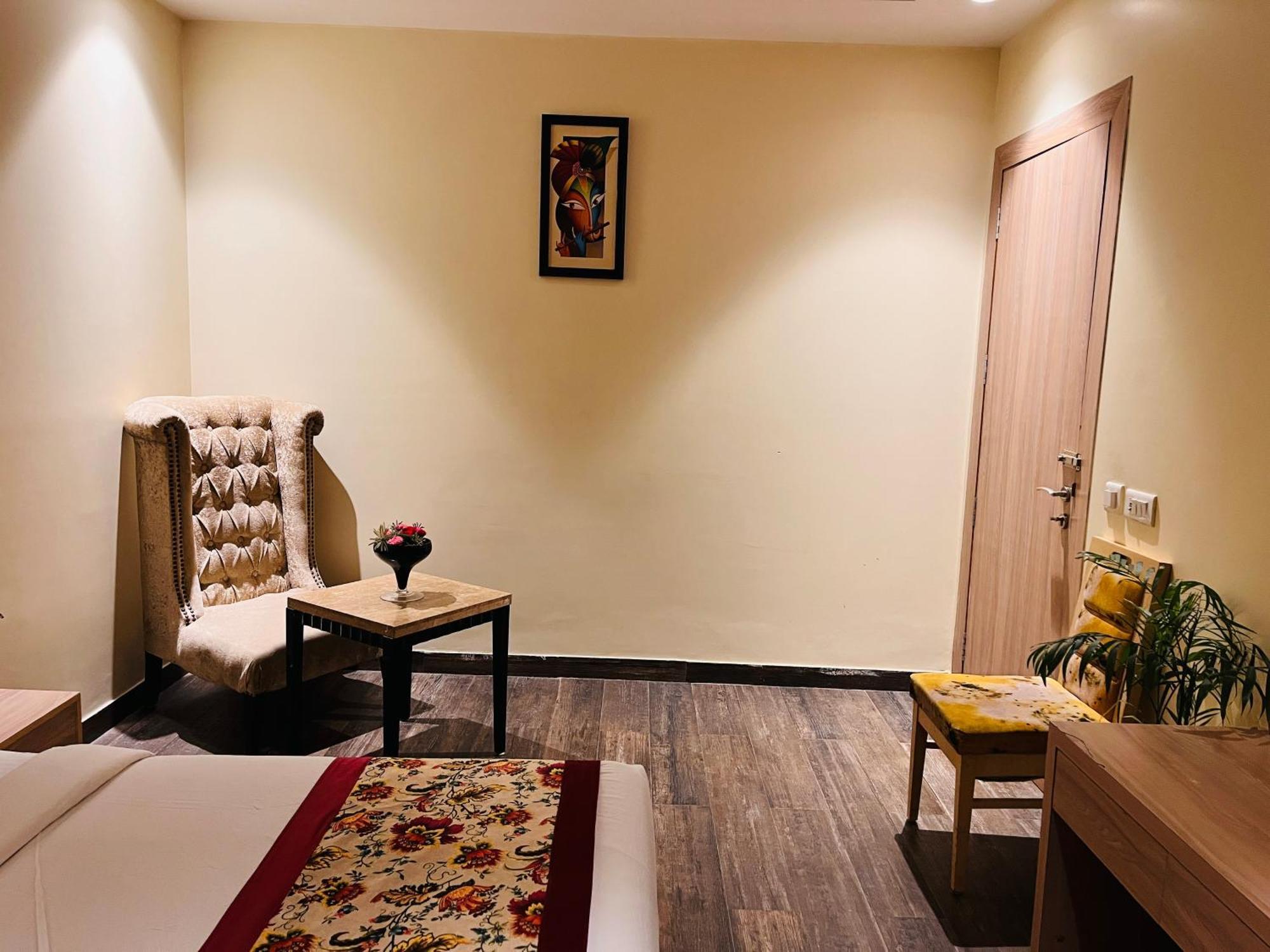 Hotel Banz Near Indira Gandhi Airport Delhi New Delhi Exterior photo