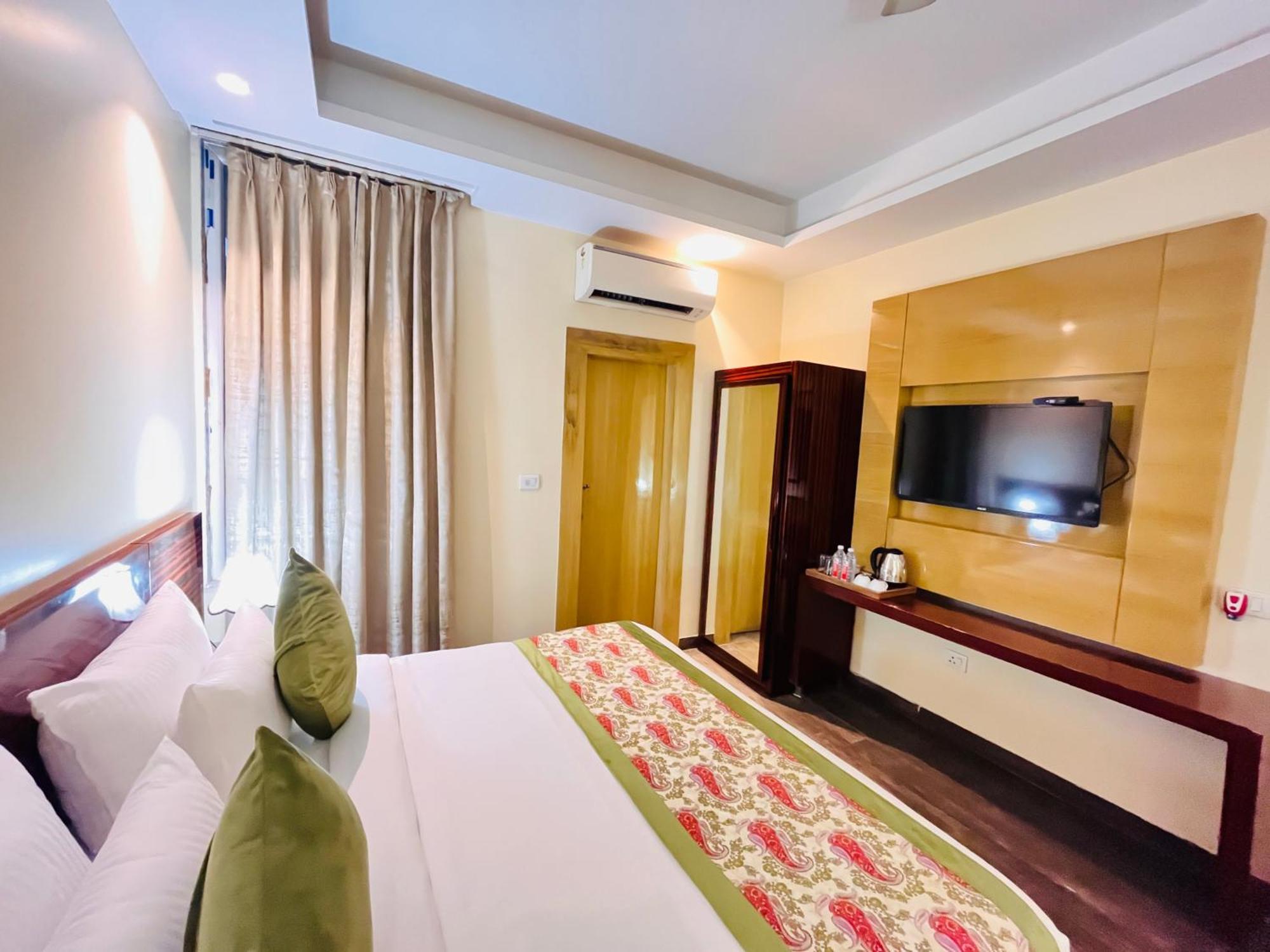 Hotel Banz Near Indira Gandhi Airport Delhi New Delhi Exterior photo