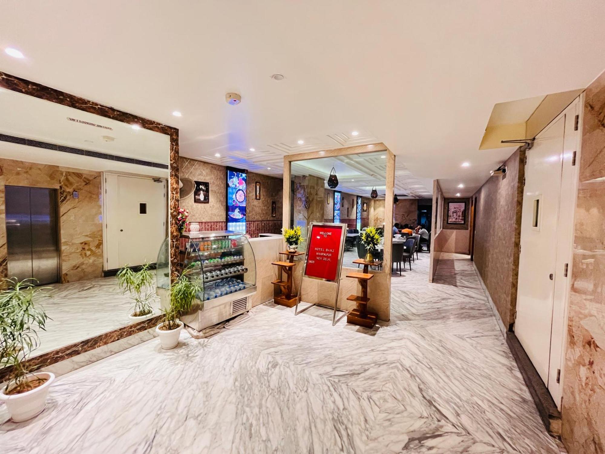 Hotel Banz Near Indira Gandhi Airport Delhi New Delhi Exterior photo
