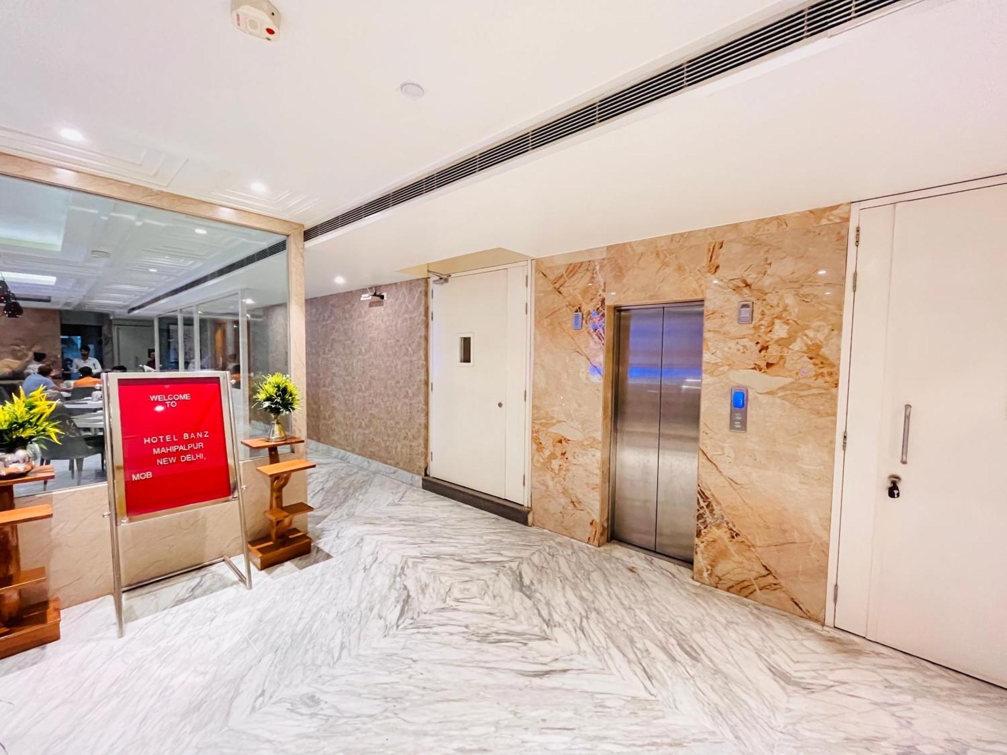 Hotel Banz Near Indira Gandhi Airport Delhi New Delhi Exterior photo